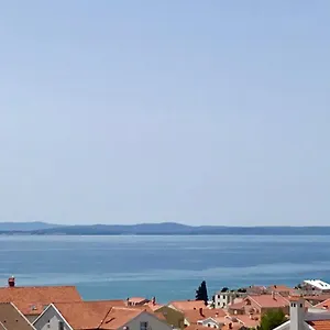  Apartament Four You
