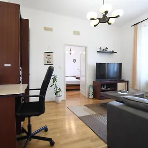  Apartament Porin